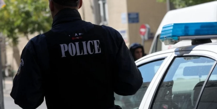 Απόπειρα ληστείας σε μίνι μάρκετ - Απείλησε με μαχαίρι τον υπάλληλο
