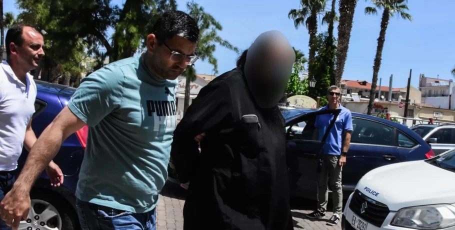 Πατέρας 12χρονου για τον σάτυρο ιερέα στο Ναύπλιο: «Το παιδί μου έστειλε μήνυμα "μπαμπά, βοήθεια"»