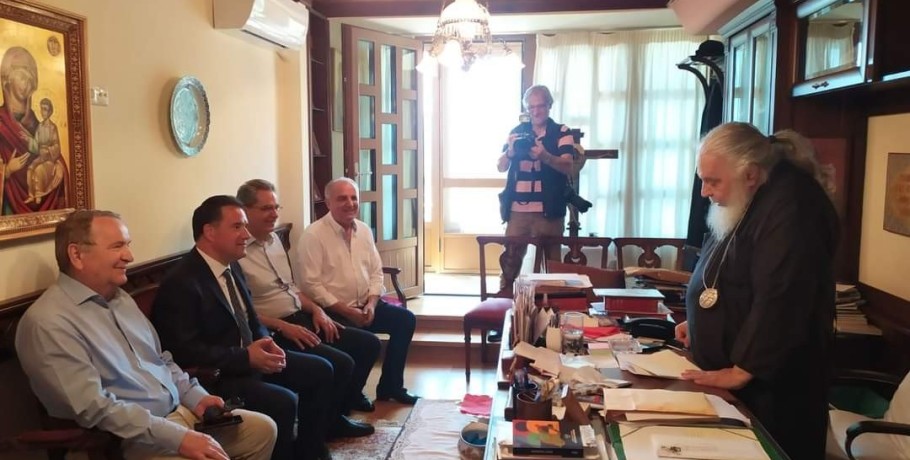 Στον Μητροπολίτη Ιωήλ οι Άδωνις και Συρίγος