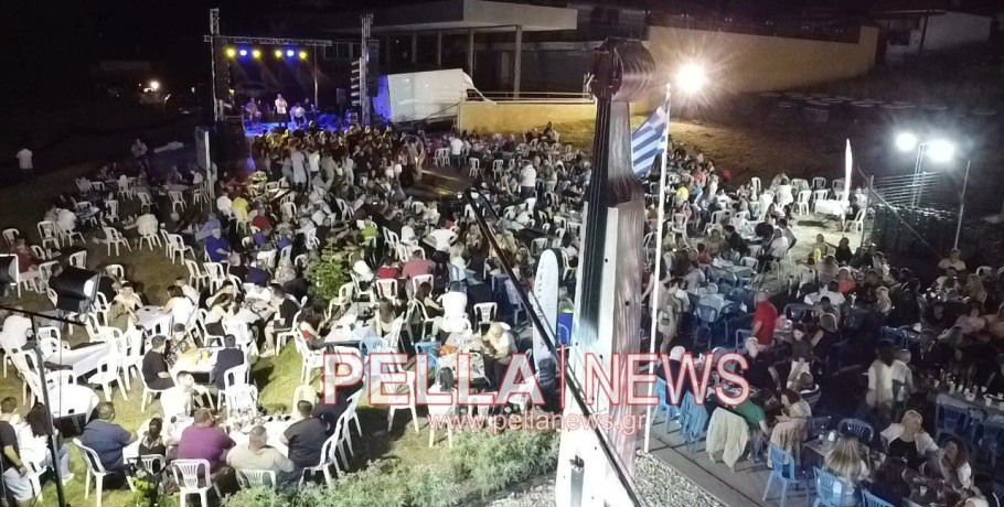 Πλήθος κόσμου στο Ριζό Σκύδρας για την πανηγυρική εκδήλωση (φωτογραφίες/βίντεο)