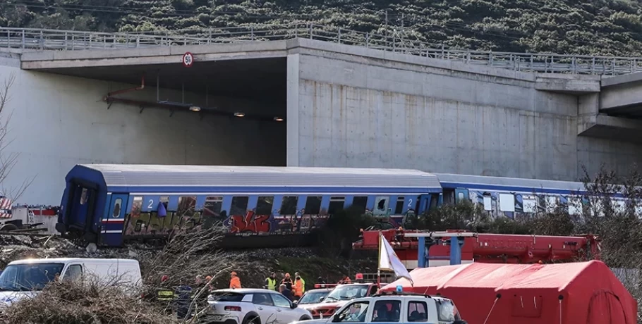 Τραγωδία στα Τέμπη: Ελεύθερος με απαγόρευση εξόδου από τη χώρα ο διευθυντής Διεύθυνσης Σιδηροδρομικών Συστημάτων του ΟΣΕ