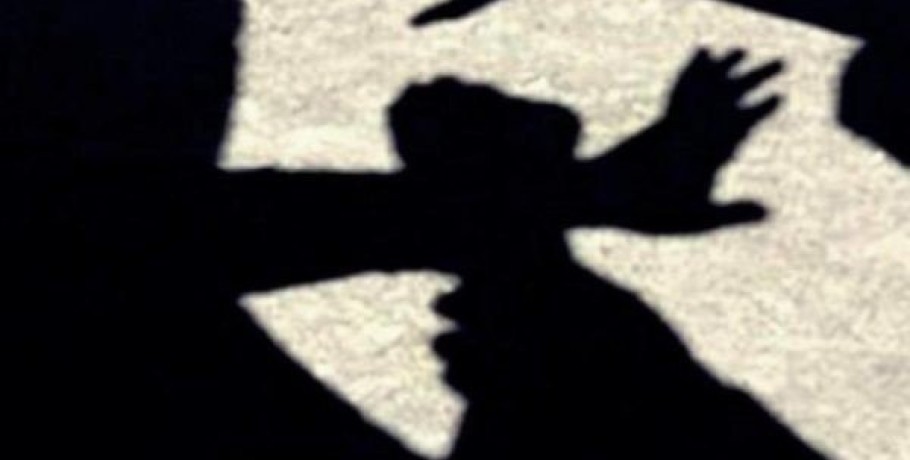 Σαντορίνη: Ξυλοκοπήθηκε 14χρονος από ανήλικους – Του ζήτησαν να κατεβάσει το παντελόνι του