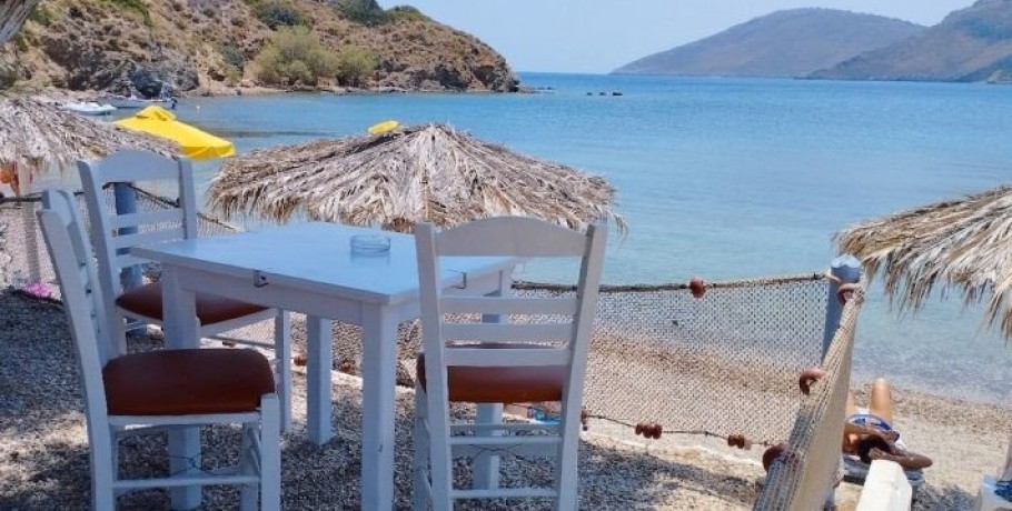 Παραλίες-όνειρο, καλό φαγητό, λίγοι τουρίστες: Το νο1 νησί για low budget διακοπές, έχει καλοκαίρι 6 μήνες (Pics)