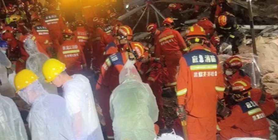 Κίνα: Οροφή σχολικού γυμναστηρίου καταρρέει, δέκα νεκροί, ένας παγιδευμένος