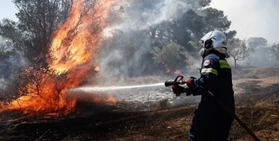 Ακραίος κίνδυνος πυρκαγιάς αύριο σε Ν. Αιγαίο και Κρήτη - Πολύ υψηλός για 9 περιφέρειες