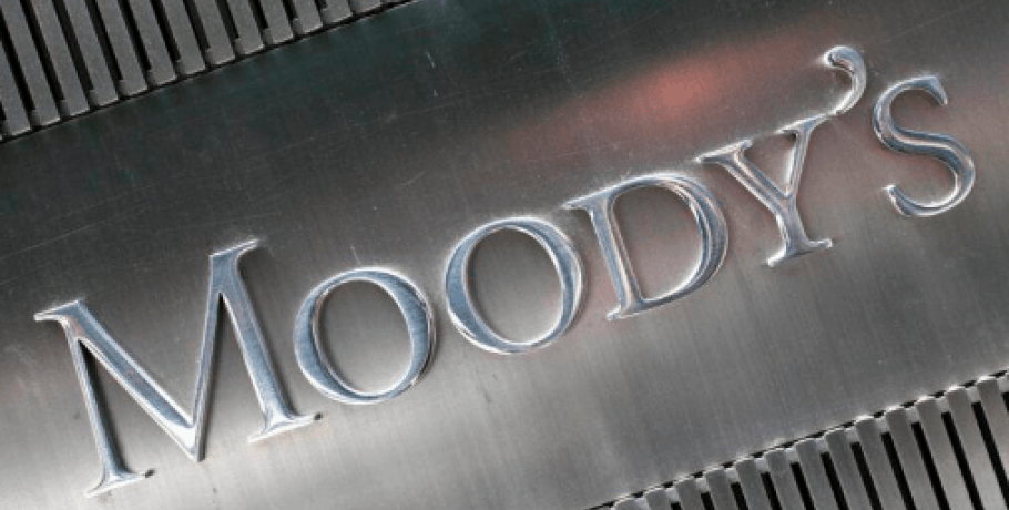 Νέο «χτύπημα» Moody’s στις ΗΠΑ: Υποβάθμισε το αξιόχρεο δέκα τραπεζών