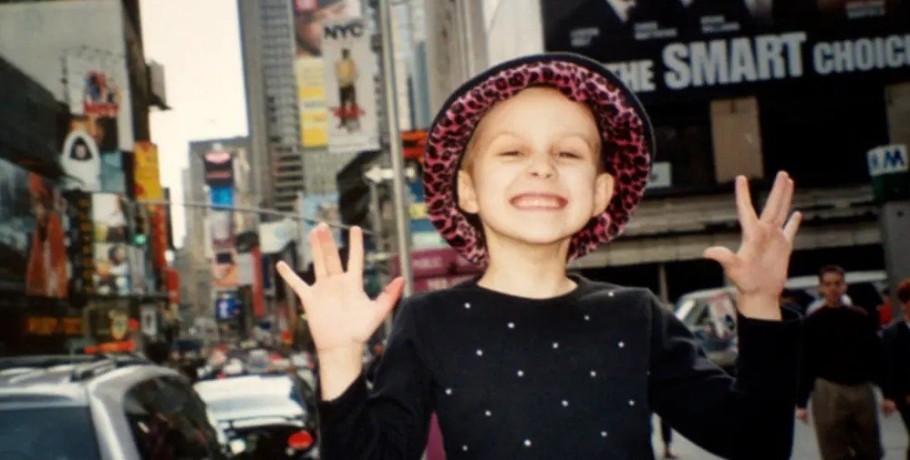 Το φωτεινό χαμόγελο της Άννας θα γίνει το πιο ισχυρό φάρμακο απέναντι στον καρκίνο
