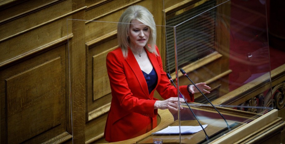 Θεοδώρα Τζάκρη: «Να καλυφθεί η φετινή ακαρπία της ροδιάς»