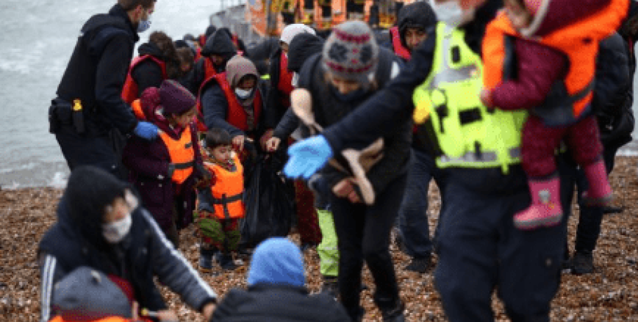 Ρίσι Σούνακ: Θα μπει τέλος στις αφίξεις παράτυπων μεταναστών