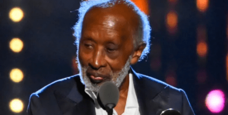 Πέθανε ο εμβληματικός Clarence Avant, ο «νονός» της μαύρης μουσικής
