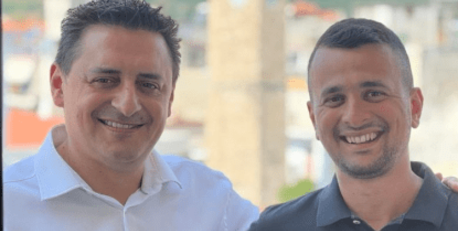 Ο Γιάννης Τσεπκεντζής παρουσιάζει τον "ποδοσφαιράνθρωπο" Δημήτρη Απάζογλου