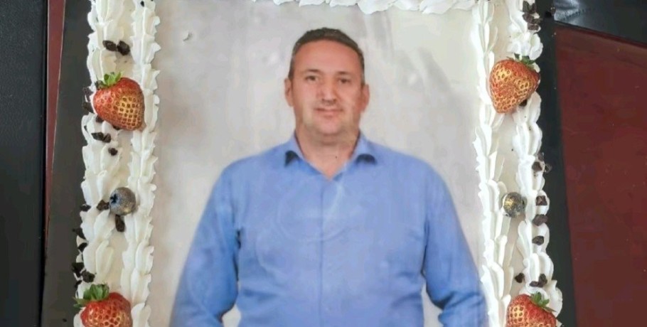 Η τούρτα του Δημάρχου Αλμωπίας