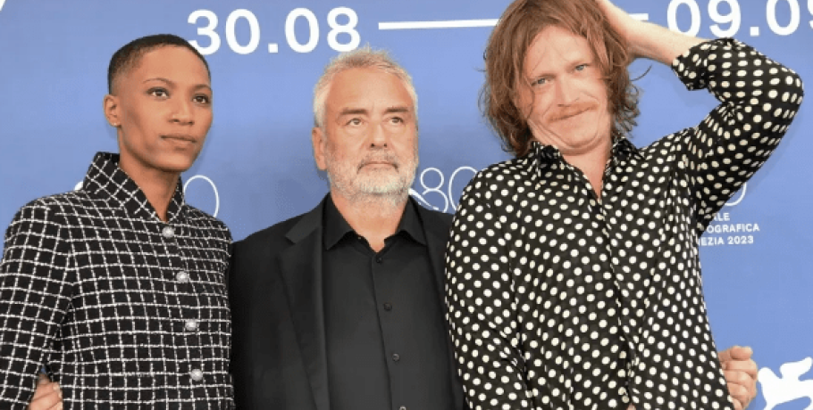 Λαμπερό όσο επιτρέπει η σκιά της απεργίας του Χόλιγουντ