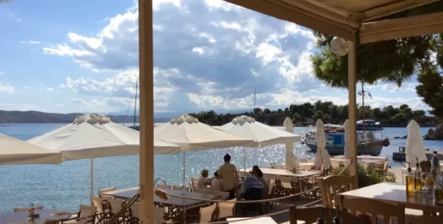 Ιρλανδός δισεκατομμυριούχος προσφέρει 20.000.000 ευρώ για μια ταβέρνα στο Πόρτο Χέλι