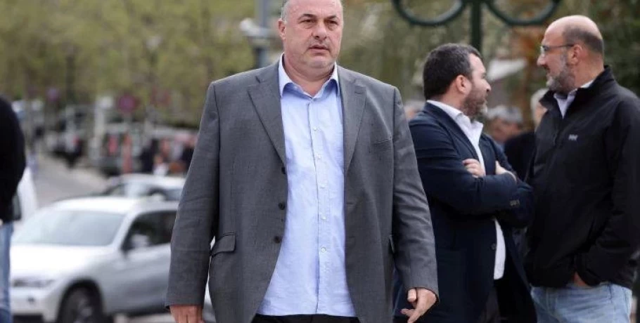 Νέο ξέσπασμα από τον Αχιλλέα Μπέο: «Tι θέλετε να γίνω; Σαν τον Κασσελάκη;»