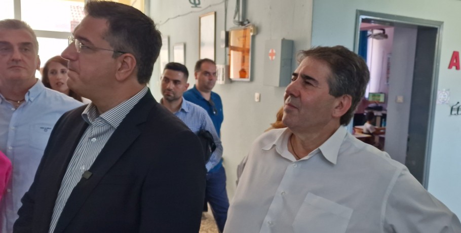 Ικανοποίηση Τζαμτζή για τα έργα στα σχολεία της Πέλλας