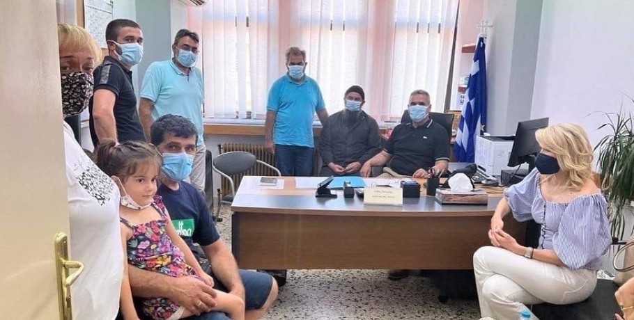 "Δικαιωμένη και περήφανη" η Θεοδώρα Τζάκρη για το δημοτικό της Θηριόπετρας