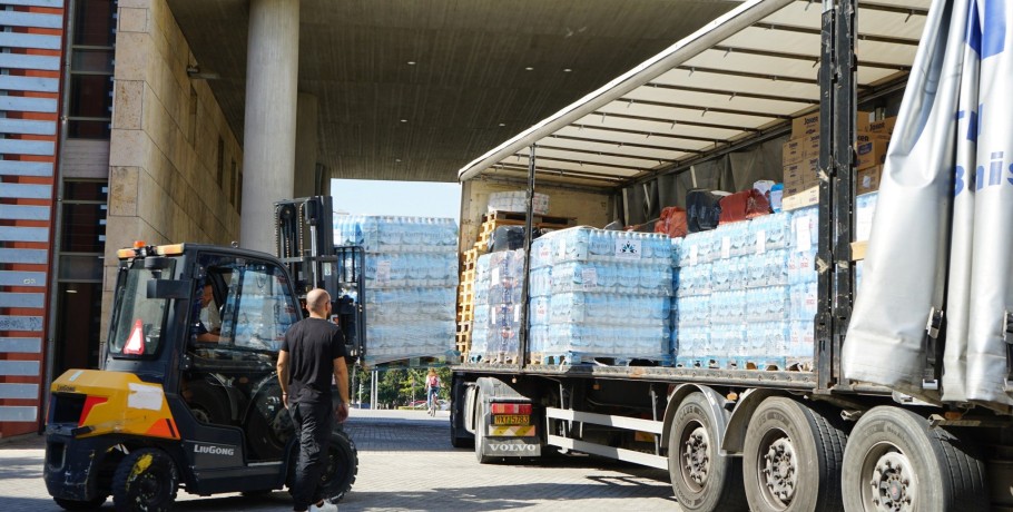 Δήμος Θεσσαλονίκης: Πάνω από 50 τόνοι βοήθειας για τη Θεσσαλία – Αύριο στις πληγείσες περιοχές