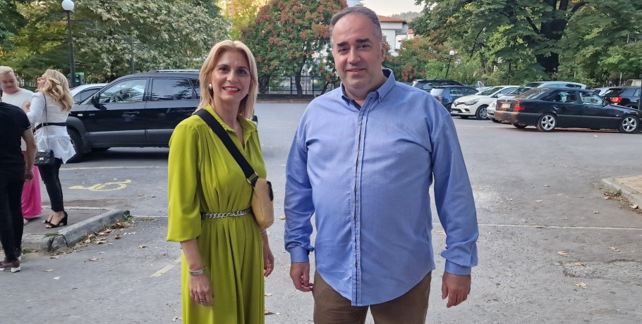 Εντυπωσίασε η σύζυγος του Πέτρου Γαλανού