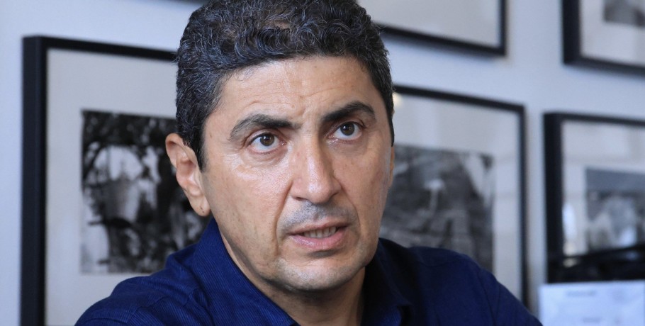 Να σπεύσουν οι πληγέντες αγρότες της Θεσσαλίας να καταθέσουν δηλώσεις για τις ζημιές που υπέστησαν, ζήτησε ο Λευτέρης Αυγενάκης