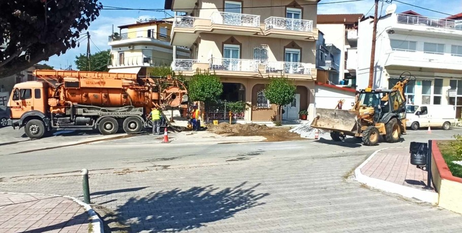 ΔΕΥΑ Δήμου Πέλλας: Μεγάλη βλάβη επί της Μητροπόλεως που αποκαταστάθηκε έγκαιρα