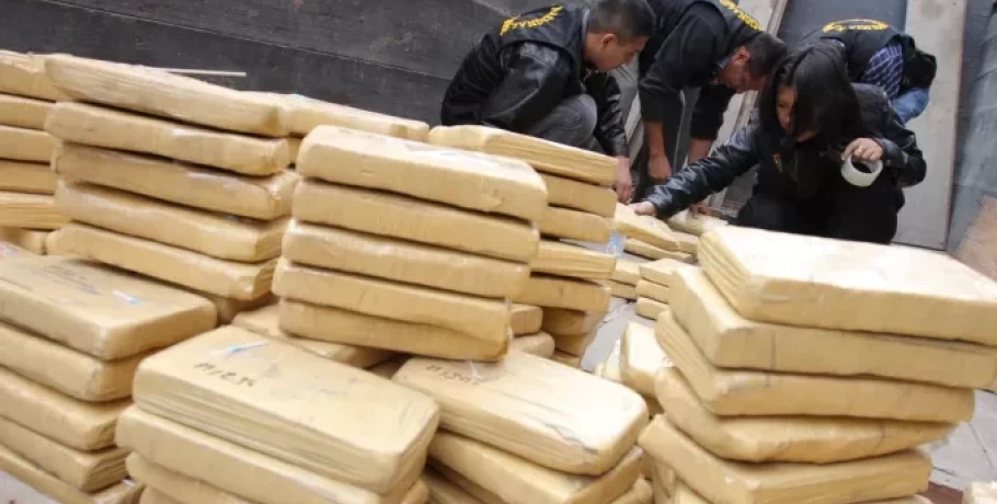 Κατάσχεση ποσότητας - μαμούθ 585 κιλών κοκαΐνης στη Θεσσαλονίκη - Αναμένονται ανακοινώσεις