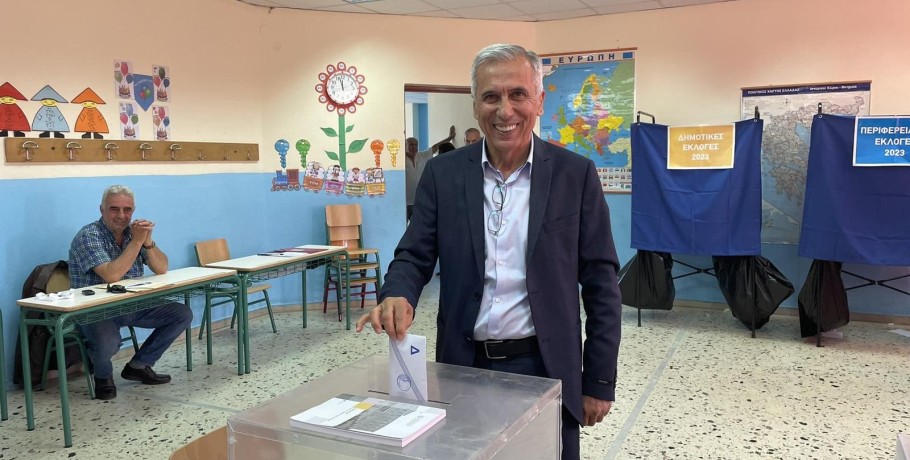 Στο 8ο Δημοτικό θα ασκήσει το εκλογικό του δικαίωμα ο Στάθης Καστερίδης