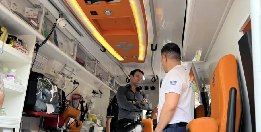 Κασσελάκης από ΕΚΑΒ Θεσσαλονίκης: Ξέρω ότι είναι εξαντλητικό το επάγγελμα γιατί ο Τάιλερ ήταν διασώστης