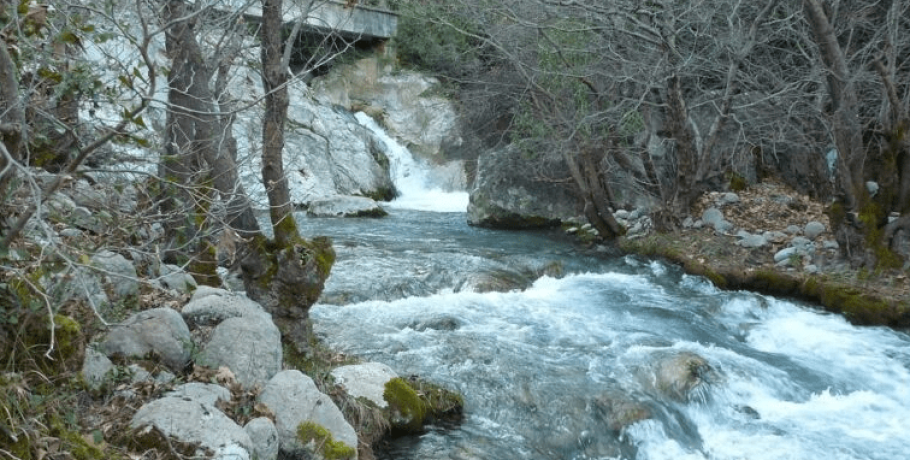 Ώρες αγωνίας για ζευγάρι Ελβετών που έκαναν canyoning στο φαράγγι του Γοργοπόταμου