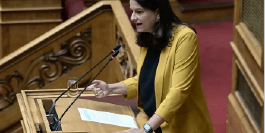 Βουλή: Υπεψηφίστηκε το νομοσχέδιο του υπ. Εσωτερικών