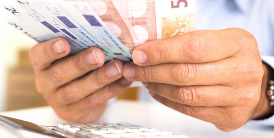 Πότε καταβάλλεται το διπλό ΚΕΑ – Οι ημερομηνίες και οι δικαιούχοι