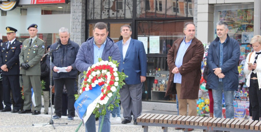 Τίμησε το Πολυτεχνείο ο Μιχάλης Σαμλιδης