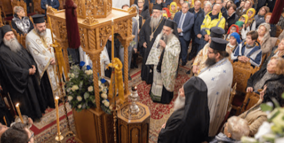 Γιαννιτσά: Πλήθος πιστών προσκυνάει το λείψανο της Αγίας Άννης