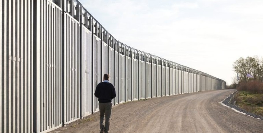 Εβρος: «Γκάζι» για επέκταση του φράχτη στα σύνορα