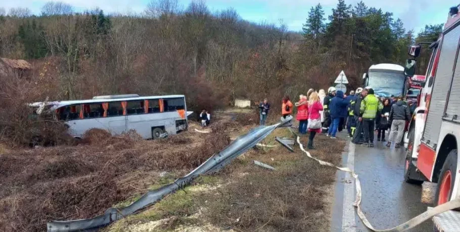 Συγκλονιστική μαρτυρία για το ατύχημα στη Βουλγαρία: «Επικράτησε πανικός, πήδηξα από το λεωφορείο»