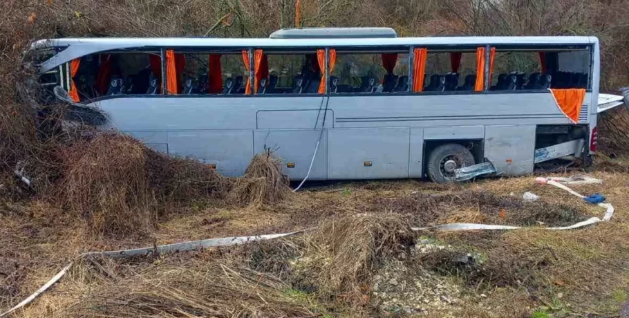 Βουλγαρία: «Το τουριστικό γραφείο είναι εξαφανισμένο» -Τι λέει επιβάτης του λεωφορείου για το τροχαίο