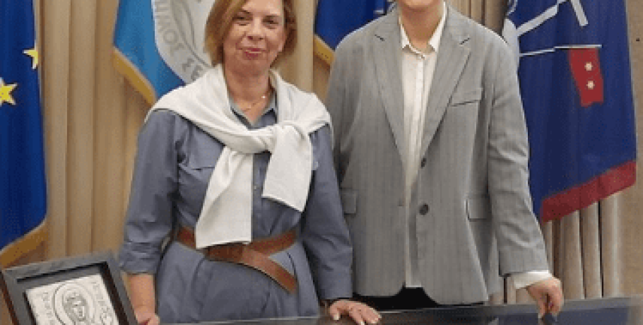 Δύο γυναίκες Δήμαρχοι ενώνουν τις δυνάμεις τους για το καλό των πολιτών