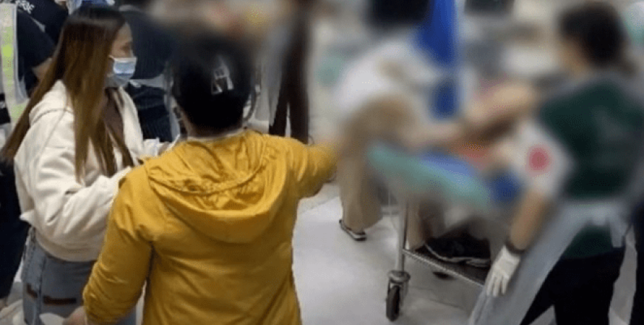 Ταϊλάνδη: Ανετράπη τουριστικό λεωφορείο – Νεκρός ο οδηγός, στο νοσοκομείο 13 Δανοί