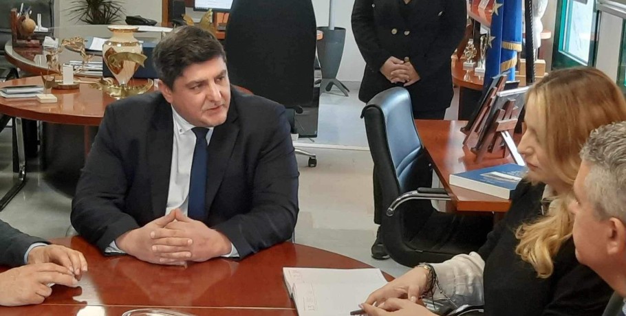 Η συντονίστρια του γραφείου του Πρωθυπουργού στα Γιαννιτσά-Επαφές ουσίας με τον Δήμαρχο