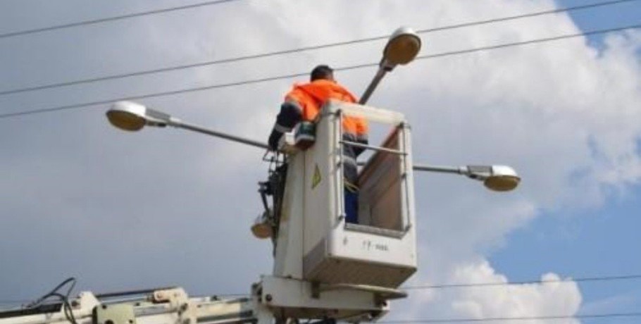 Εργασίες συντήρησης ηλεκτροφωτισμού στην Εθνική Οδό 2 Θεσσαλονίκης-Έδεσσας από την ΠΚΜ