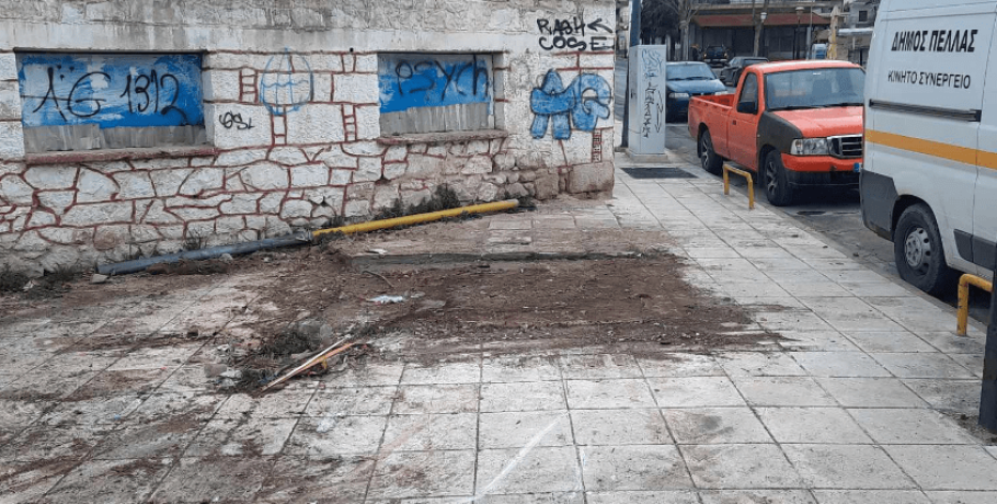 Γιαννιτσά: Απομάκρυνση περιπτέρου επί των οδών Διγενή και Νίκης