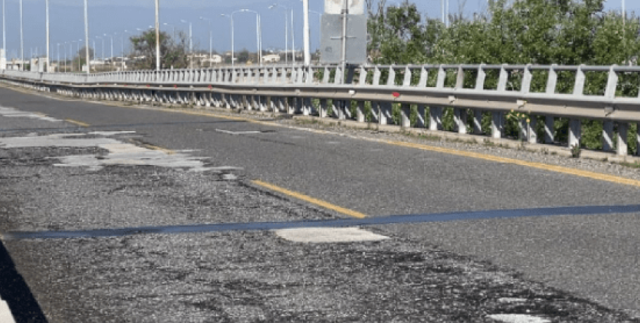 Εργασίες επί της γέφυρας Αξιού στην Εθνική Οδό Θεσσαλονίκης - Έδεσσας
