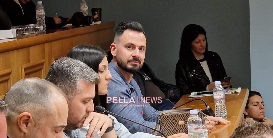 Γιάννης Κετικίδης: Δεν θα ευλογήσω τα γένια μας