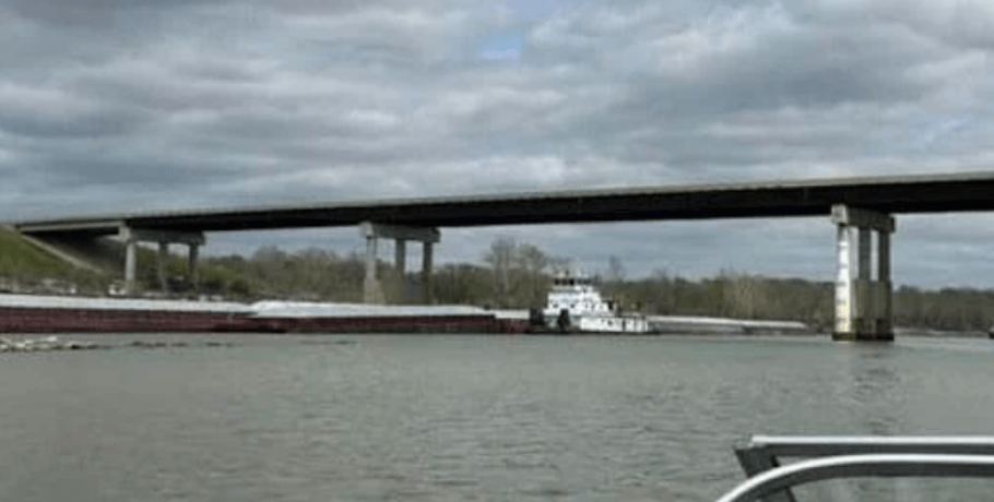 ΗΠΑ: Πάλι έπεσε πλοίο σε γέφυρα! (βίντεο)