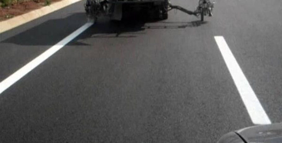 Νυχτερινές εργασίες διαγράμμισης στην Περιφερειακή Οδό Θεσσαλονίκης από την ΠΚΜ