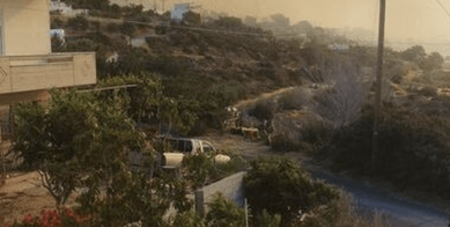 Κρήτη: Ανεξέλεγκτη η φωτιά στο Λασίθι - Τέσσερις τραυματίες, ενισχύονται οι δυνάμεις