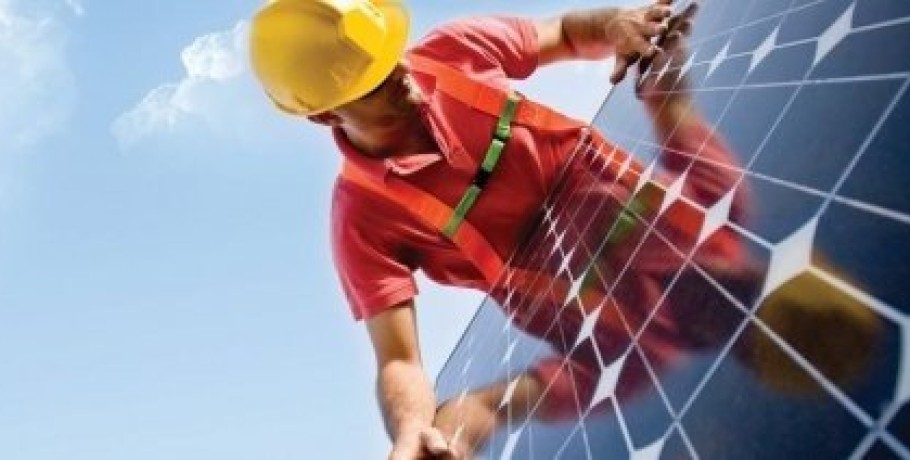 Στο Ταμείο Ανάκαμψης το έργο «Εξοικονόμηση ενέργειας με φωτοβολταϊκά στις επιχειρήσεις»