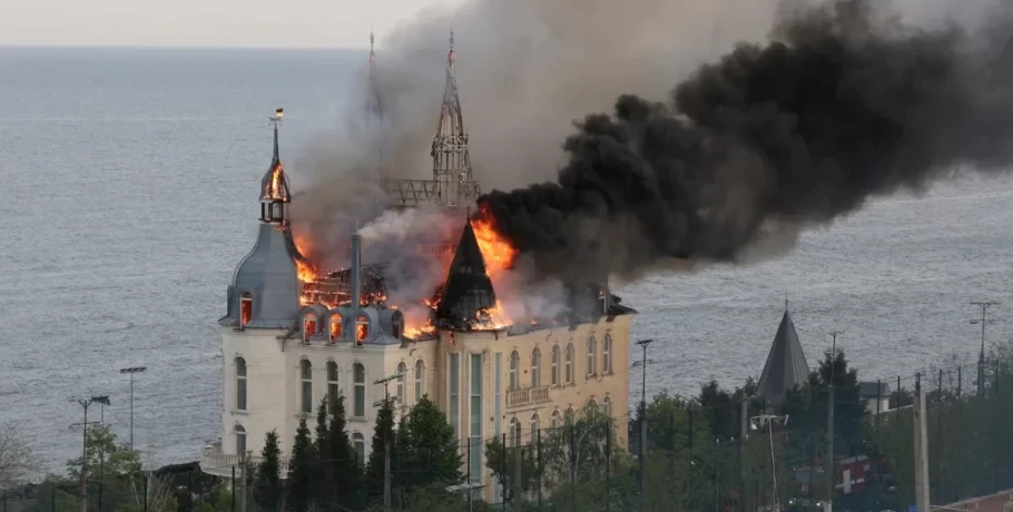 Ουκρανία: Η Ρωσία βομβάρδισε το «Κάστρο του Χάρι Πότερ» – 5 νεκροί και 28 τραυματίες