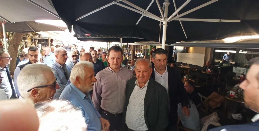 Οι τρεις αυτοδιοικητικοί του Δήμου Πέλλας και στον Νίκο Ανδρουλάκη