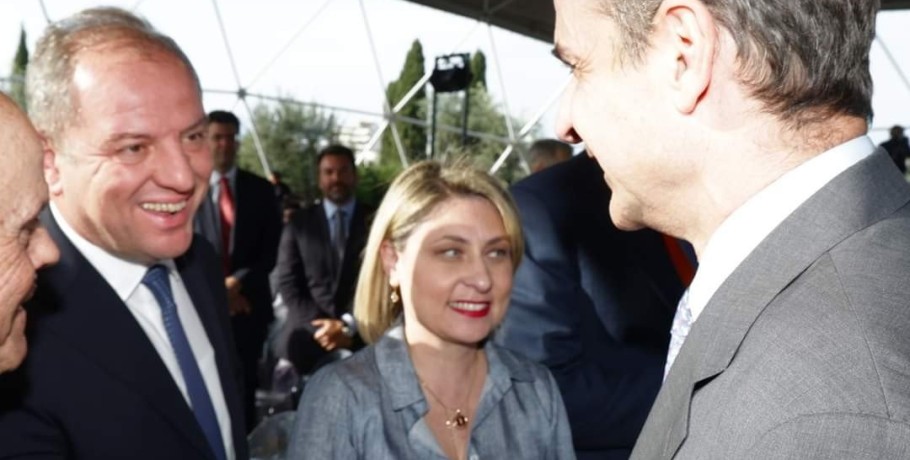 Στην εκδήλωση του ΤΕΕ ο Διονύσης Σταμενίτης...θερμή συνάντηση με τον Πρωθυπουργό